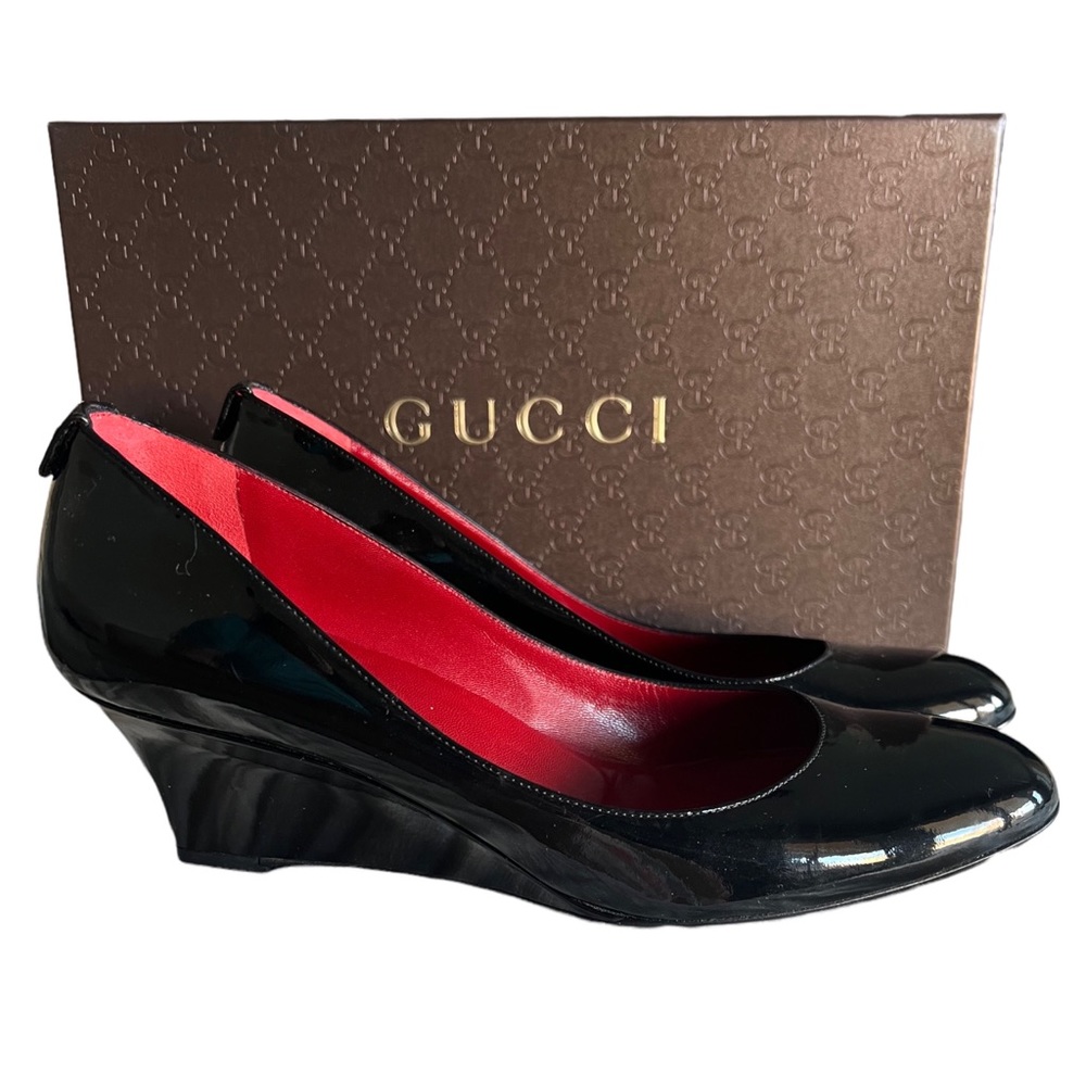 Gucci Interlocking G logo Patent Pumps
